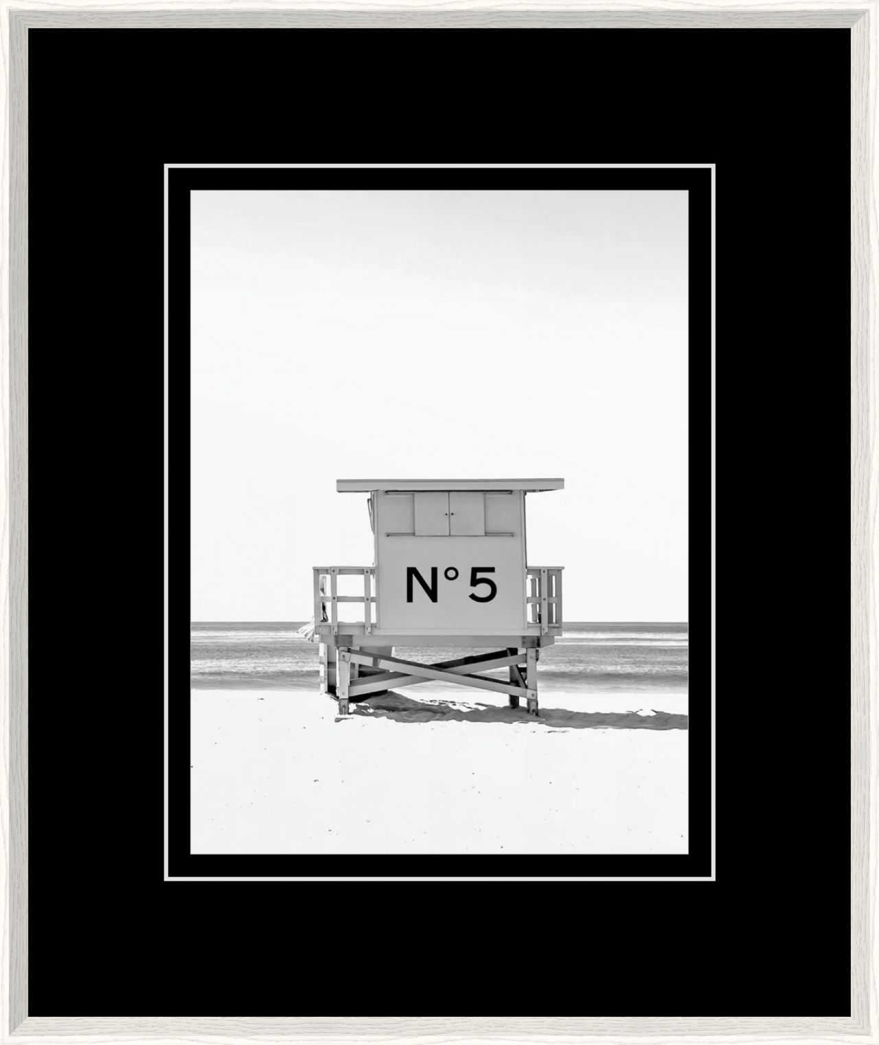 POSTART BIANCO E NERO ‘CHANEL BEACH’ SP01 - catalogo